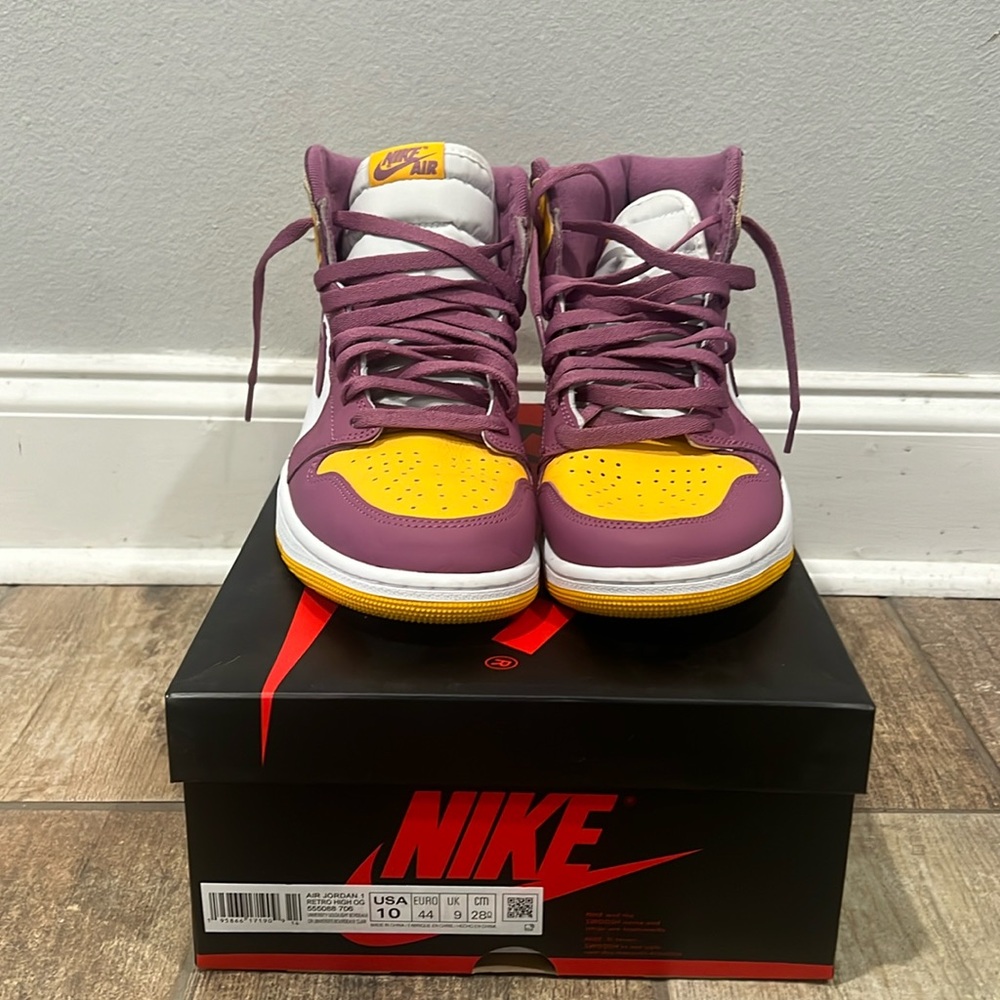 Air Jordan 1 Retro High Og… University gold/light bordeaux